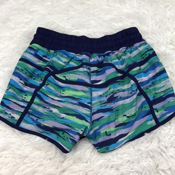 Lululemon Tracker Short III Seven Wonders Multi - Picture 7 of 9